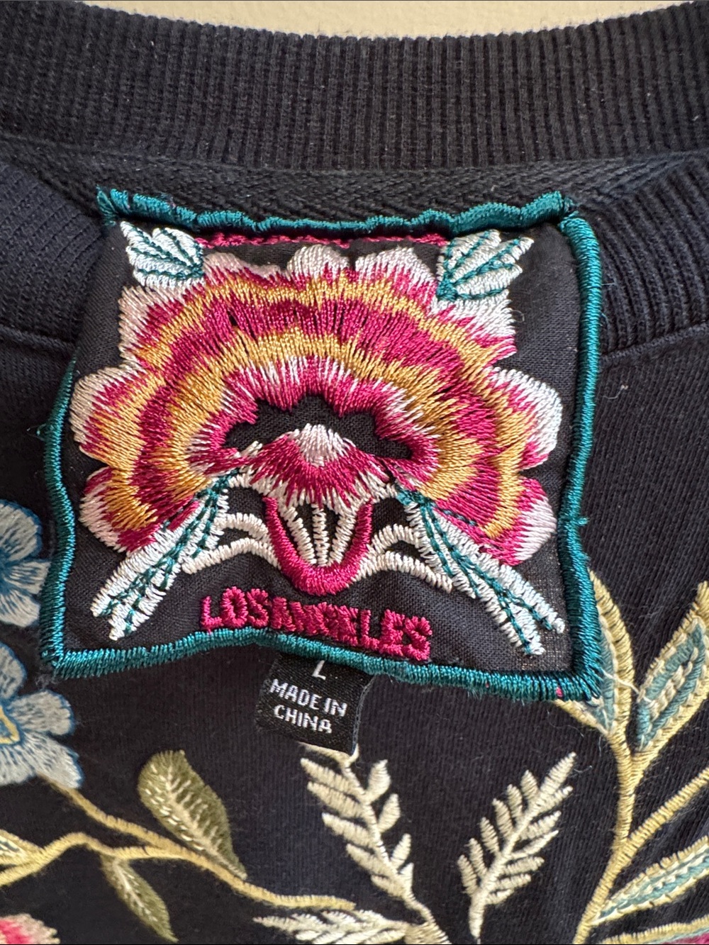 Johnny Was Black Floral Embroidered Sweatshirt Large - Picture 2 of 6